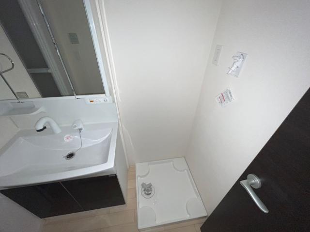 Ｎｏｕｖｅｌｌｅ　Ｖａｇｕｅ（ヌーベル・バーグ）101号室 洗濯機置場