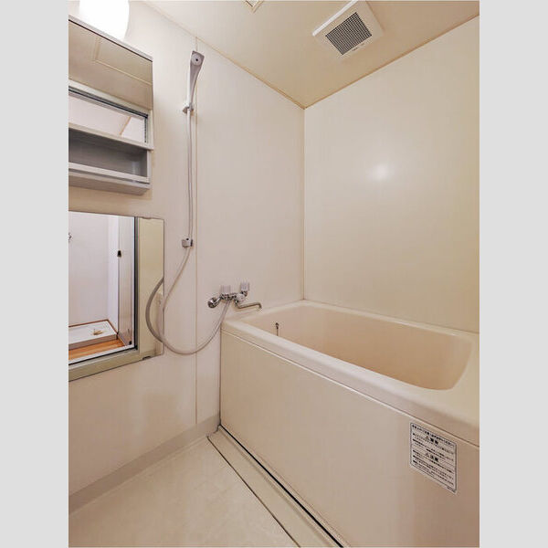 エステート・ニューミー103号室 同建物別部屋の参考画像