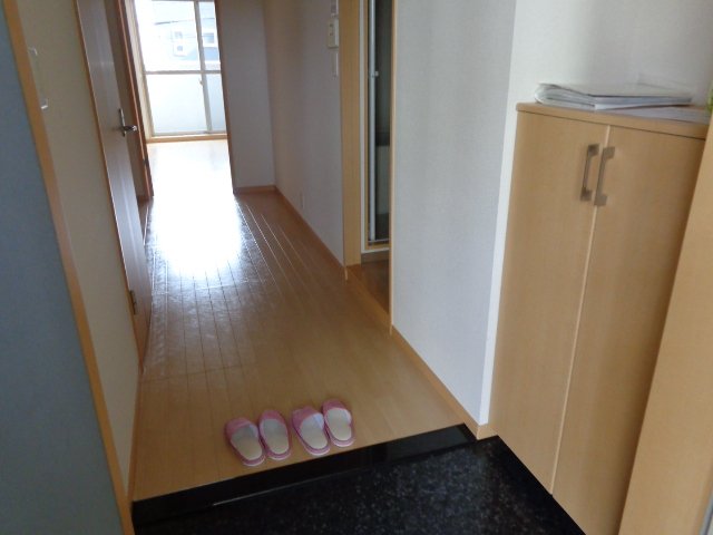 ローデア00402号室 玄関