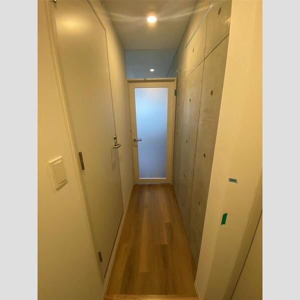Mv.imp初台304号室 玄関