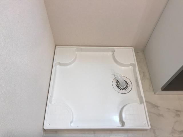 レヴメゾン神山参番館103号室 洗濯機置場（イメージ）