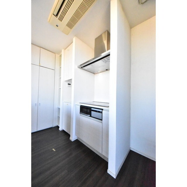 スクエアガーデン池袋 内観