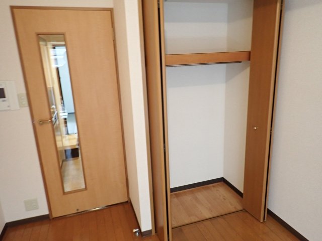 メゾンエクレーレ新宿西戸山 クローゼット