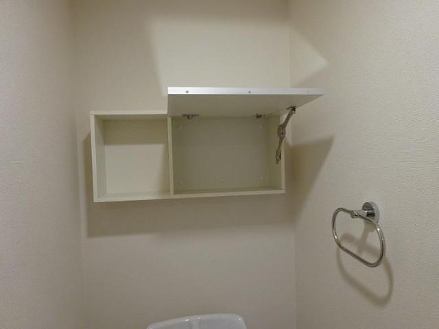 ローズハウス弐番館 収納