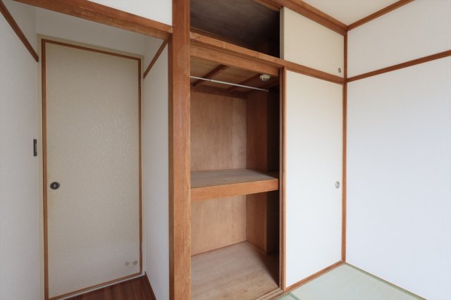 シャルール相模501号室 収納
