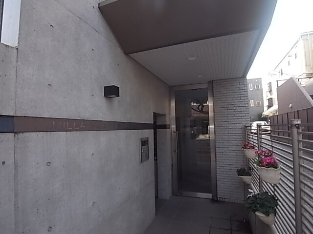 ミラグレイス練馬2階 エントランス