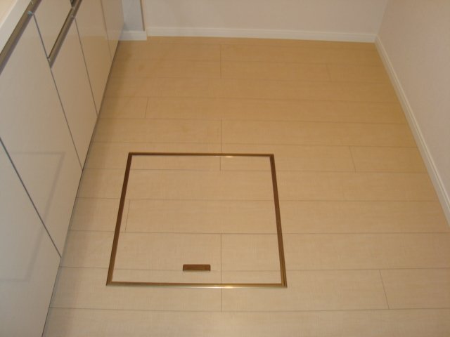 エクセル・ハイツ 床下収納