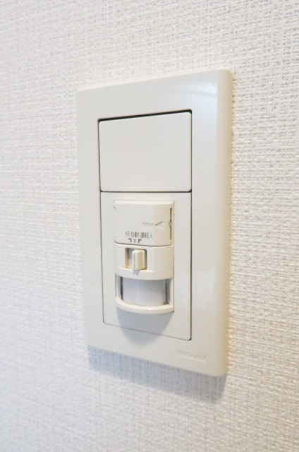 ガーラ渋谷常磐松 人感センサー付き玄関照明