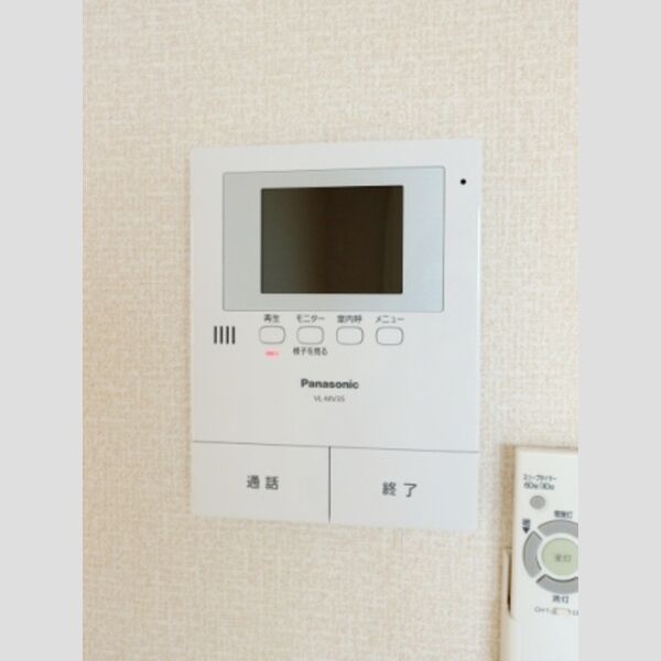 ローズ・ウッド306号室 モニター付インターホン