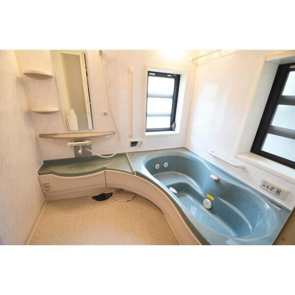 伊勢原市神戸貸家1号室 お風呂