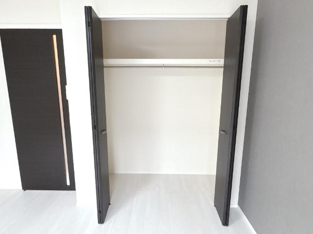 ベッシア・ノーブル クローゼット