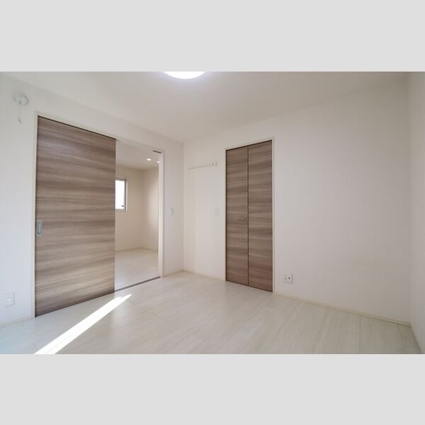 フィオーレ103号室 ★洋室6.18帖★