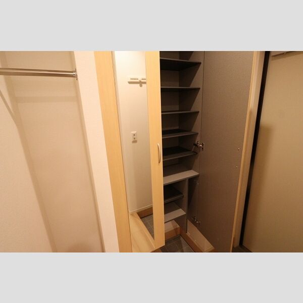 ビバーチェ101号室 シューズボックス