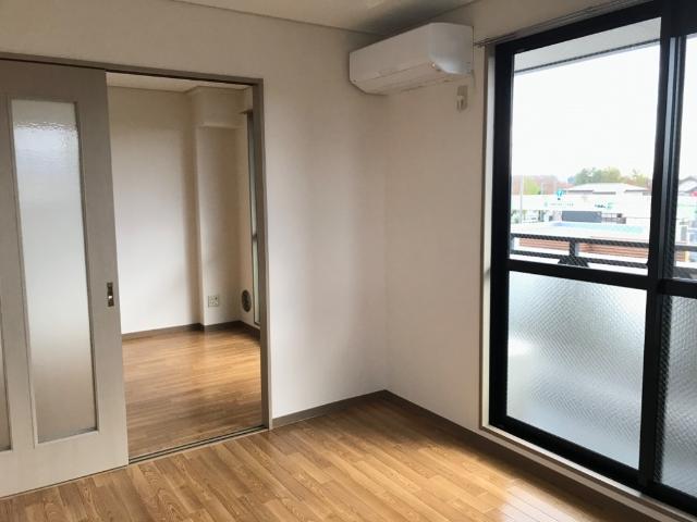 サザンフィールド305号室 室内