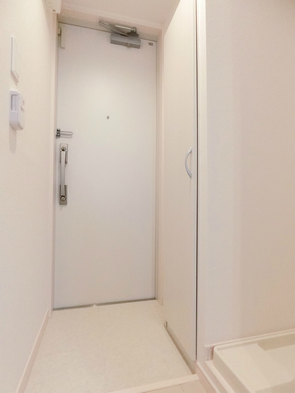 リブリ・江ノ島Ⅱ 玄関