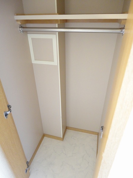 ルーブル芦花公園310号室 収納