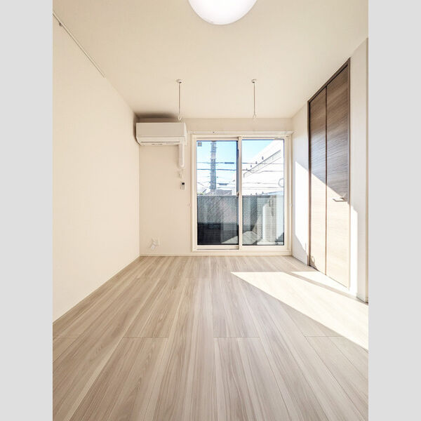 D-ROOM PREMIUM 多磨霊園駅205号室 居室