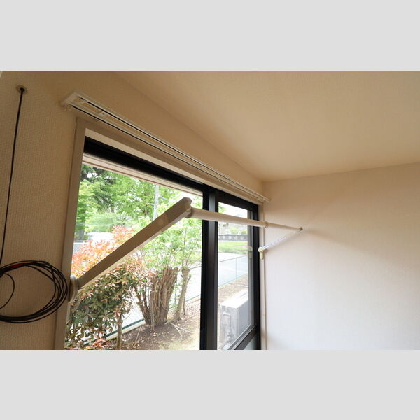 プレミールB108号室 室内物干し