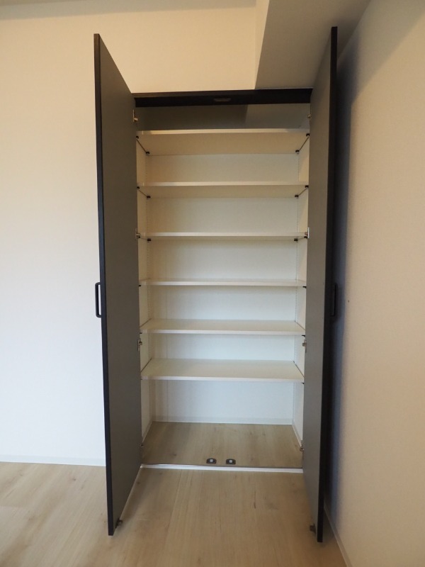 チェスターハウス川口 収納