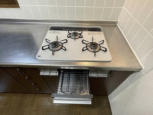 レクセルプラザ西川口5階 ３口ガスコンロ・グリル　※前回募集時2023年3月撮影