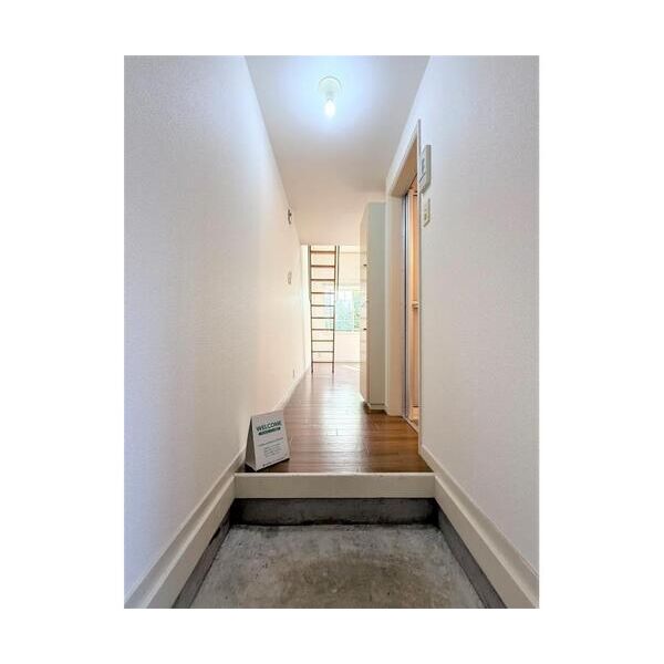 サンライズ鶴瀬 玄関