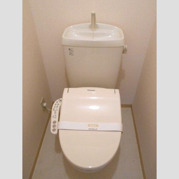 ヴィラ　弐番館 温水洗浄暖房便座