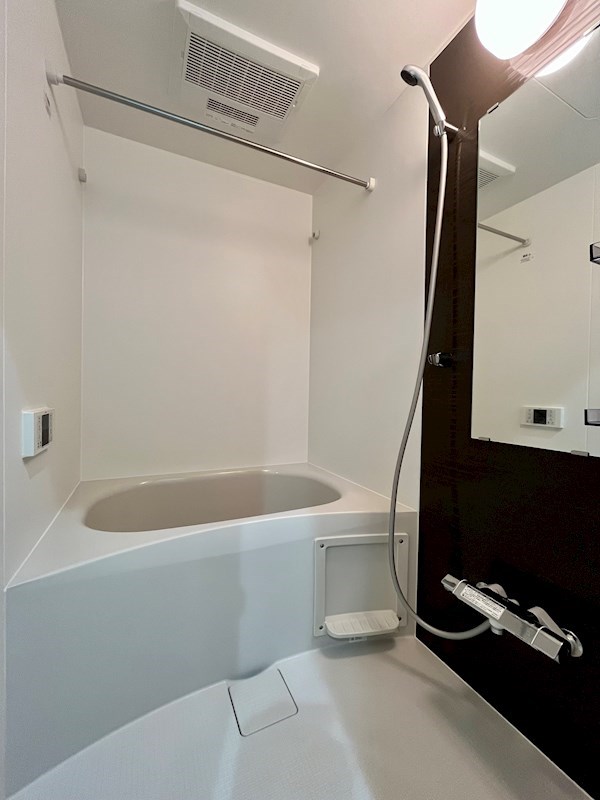 ＬＯＣ’Ｓ　ＹＯＫＯＤＡＩ2階 お風呂