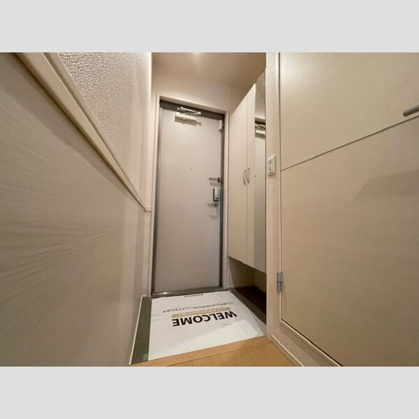 パストラル 玄関