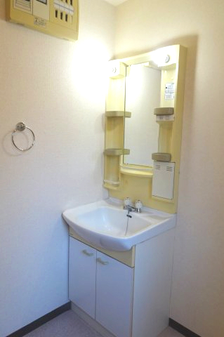 ルミエール・アイユーＡ棟A-2号室 ※現況優先