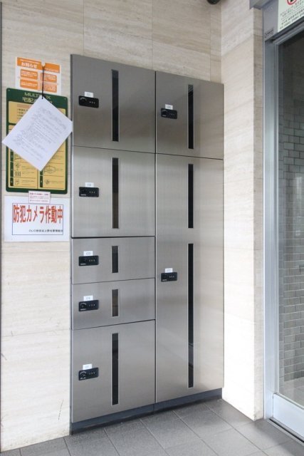 ＯＬＩＯ世田谷上野毛3階 宅配ボックス