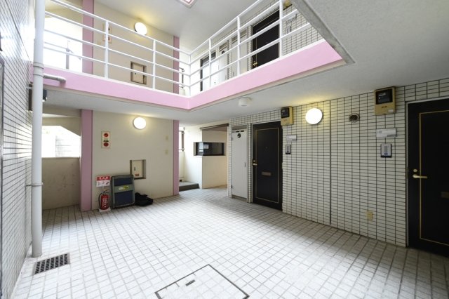 プレール荻窪南 エントランス