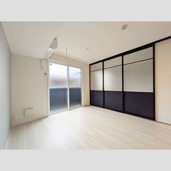 プラティア リビング