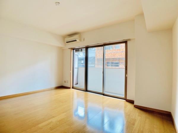 ティアラ恵比寿4階 リビング