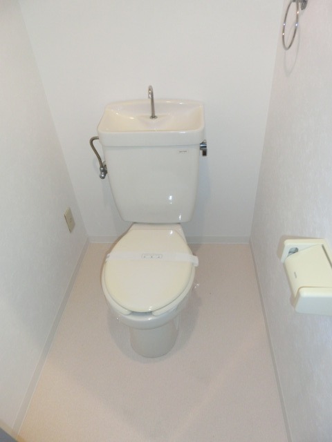 ゼファーコート丸山台4階 トイレ