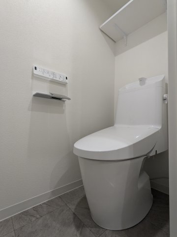 グランピア四谷0304号室 トイレ