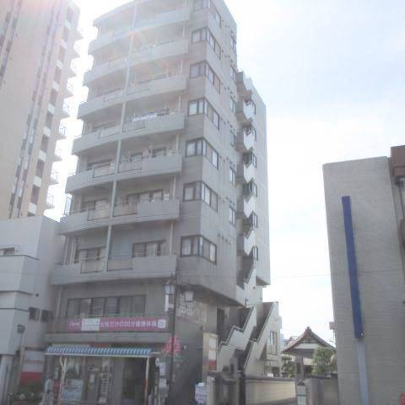 川萬ビルグランアルシェ7階 外観