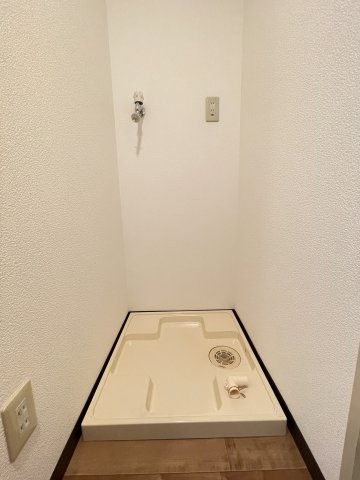 スカイコート日本橋人形町第2 洗濯機置場