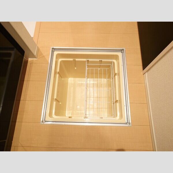 ソレーユくにたち 床下収納