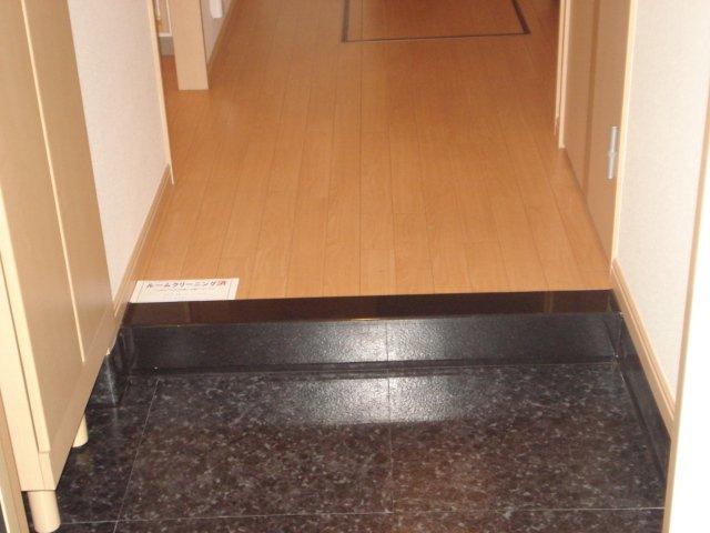 マスターピース202号室 玄関