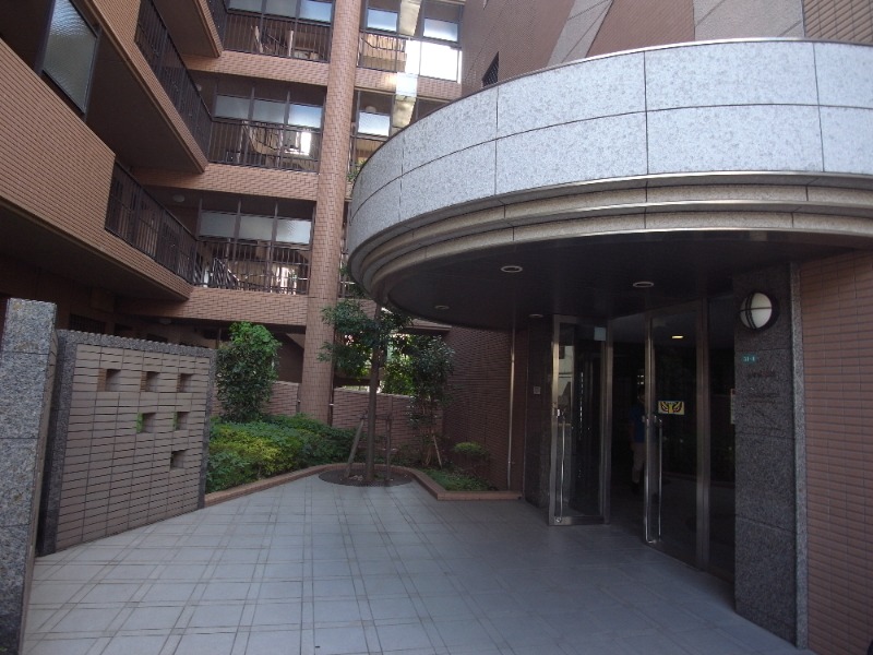 セラビーヌーベル1階 エントランス