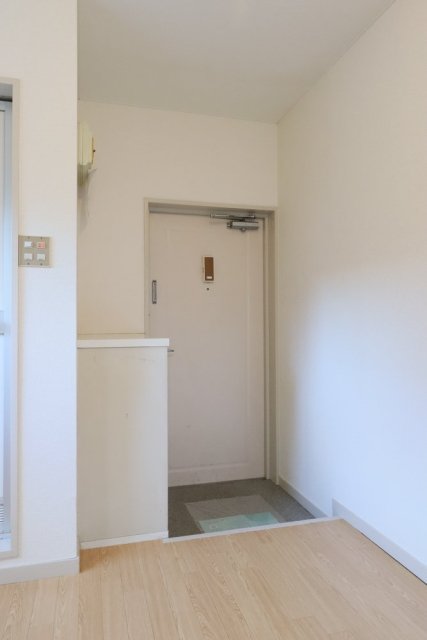 アレイム東北沢 玄関