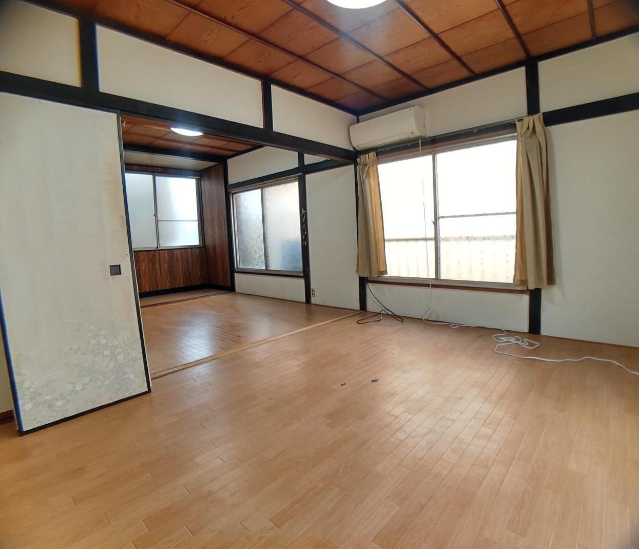 幸町４丁目戸建て リビング