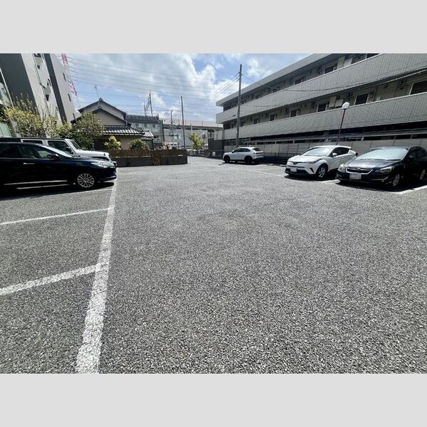 プロシード西船 駐車場