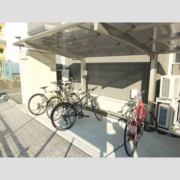 サウスフィールド102号室 周辺