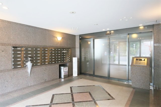 ルーブル溝の口弐番館 エントランス