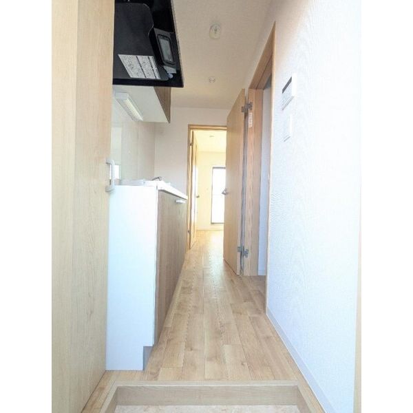 ヘラパレス 玄関