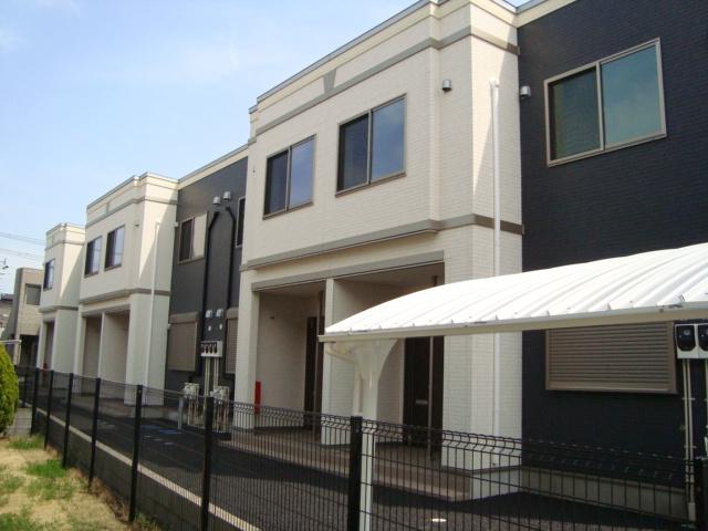 ラ・ルーチェ 外観写真（昼）