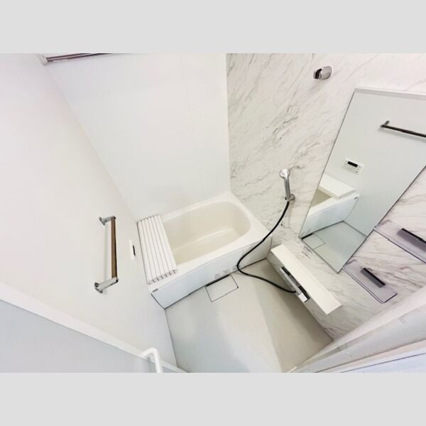 クローネ湘南 バス