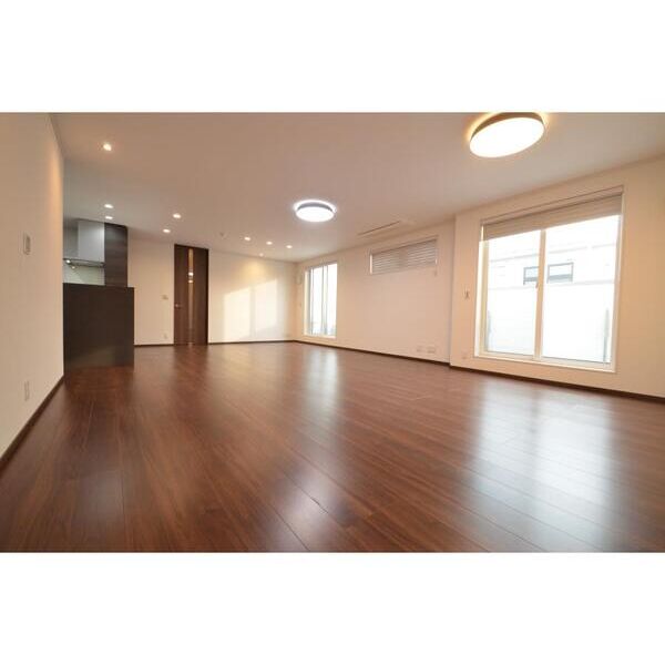 ルミエル五本木 リビング