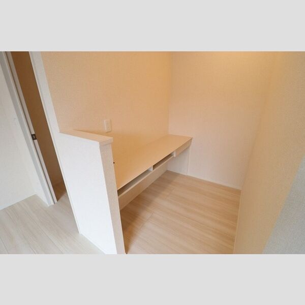 プランドールB302号室 ワークスペース